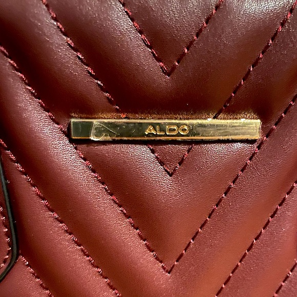 Burgundy handbag - gold hardware - ALDO - Picture 2 of 5